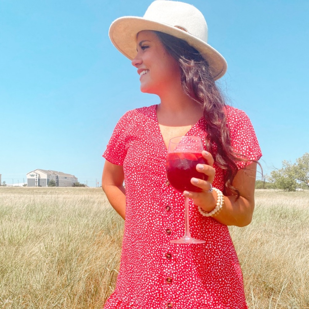 Meet your Posher, Crystal